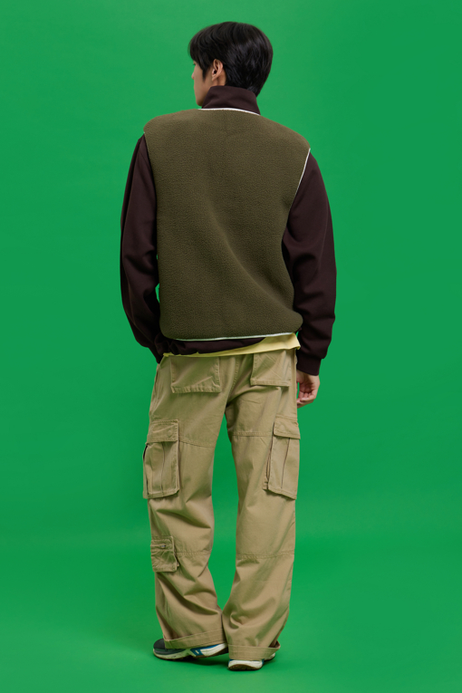 https://img.benettonmall.com/PARTS/KB/26F/BAJPG3661KA_MB_M8.jpg