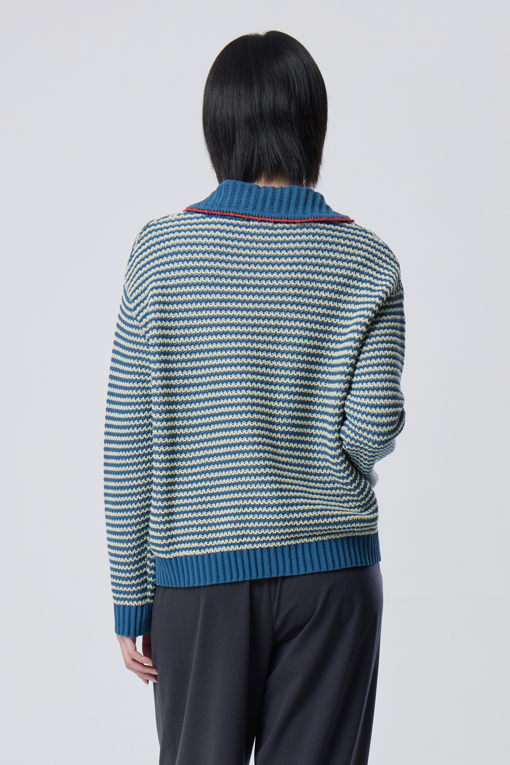 https://img.benettonmall.com/PARTS/KB/26F/BAKC06641BL_MB_M1.jpg?cb=1788777022