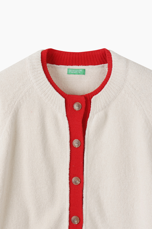 https://img.benettonmall.com/PARTS/KB/26F/BAKC07641IV_MB_D2.jpg