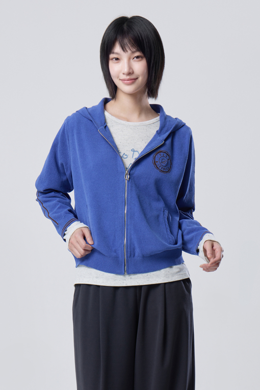https://img.benettonmall.com/PARTS/KB/26F/BAKC34641BL_MB_M0.jpg?cb=1788777022