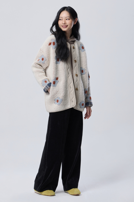 https://img.benettonmall.com/PARTS/KB/26F/BAKC55661IV_MB_M5.jpg