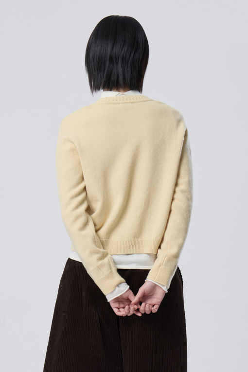 https://img.benettonmall.com/PARTS/KB/26F/BAKC64661YE_MB_M1.jpg