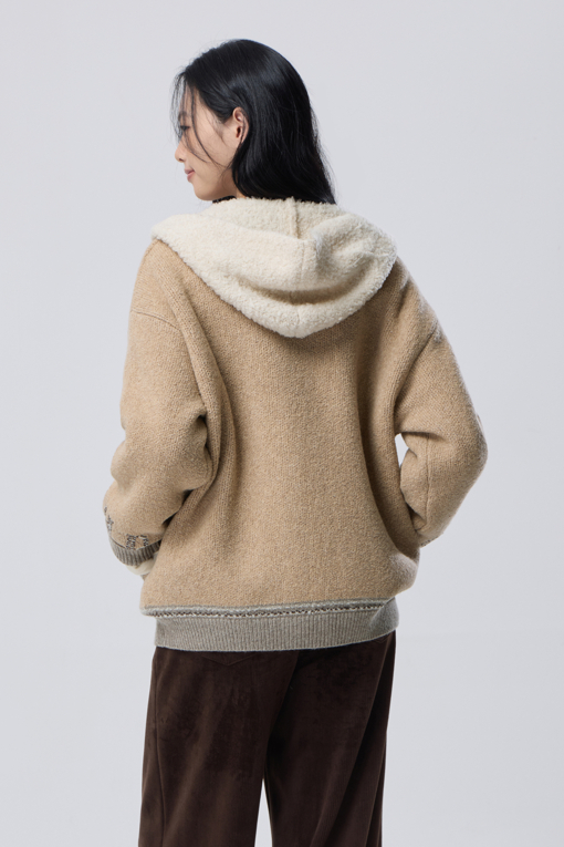 https://img.benettonmall.com/PARTS/KB/26F/BAKC66661BG_MB_M1.jpg
