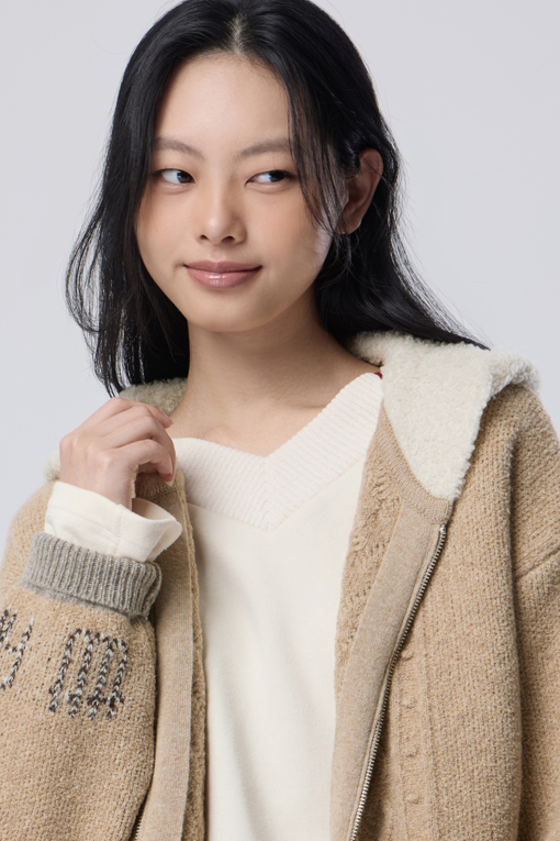 https://img.benettonmall.com/PARTS/KB/26F/BAKC66661BG_MB_M2.jpg