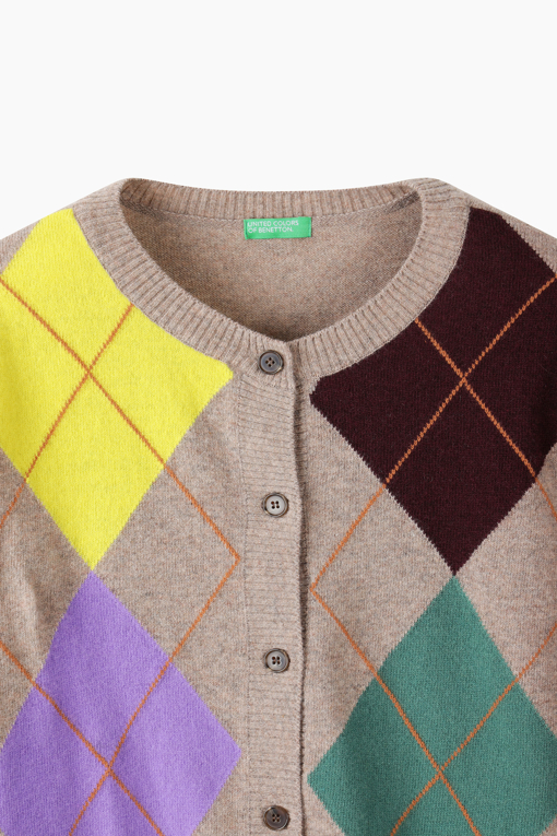https://img.benettonmall.com/PARTS/KB/26F/BAKC71661BG_MB_D2.jpg?cb=1788777022