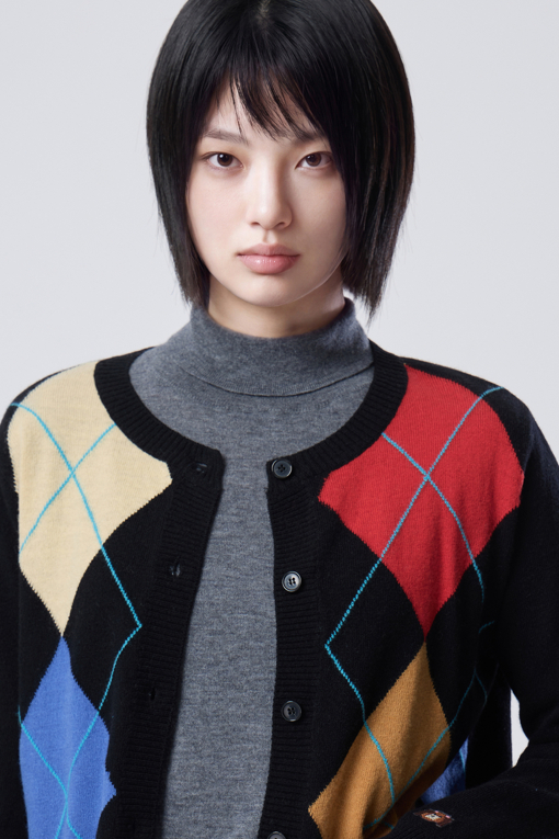 https://img.benettonmall.com/PARTS/KB/26F/BAKC71661BK_MB_M2.jpg?cb=1788777022