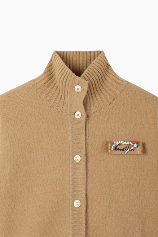 https://img.benettonmall.com/PARTS/KB/26F/BAKC82661BG_MB_D2.jpg