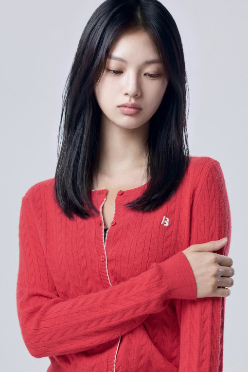 https://img.benettonmall.com/PARTS/KB/26F/BAKCE2661RD_MB_D2.jpg