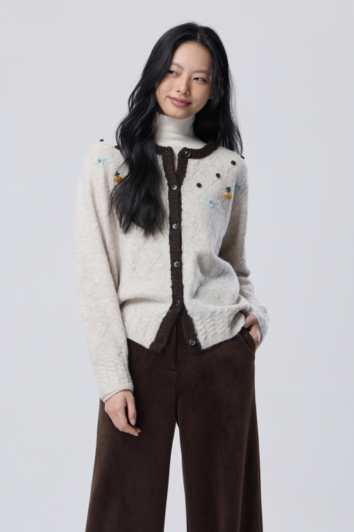 https://img.benettonmall.com/PARTS/KB/26F/BAKCE5661IV_MB_M0.jpg