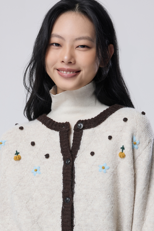 https://img.benettonmall.com/PARTS/KB/26F/BAKCE5661IV_MB_M2.jpg