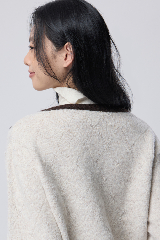 https://img.benettonmall.com/PARTS/KB/26F/BAKCE5661IV_MB_M3.jpg