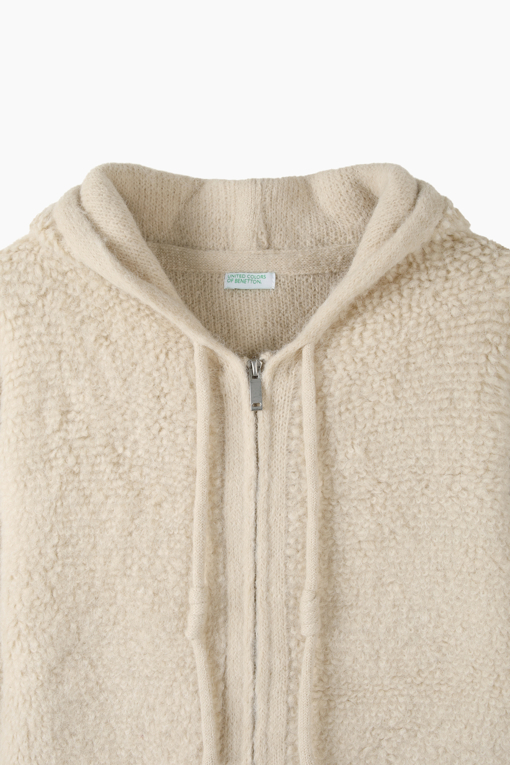 https://img.benettonmall.com/PARTS/KB/26F/BAKCE6661BE_MB_D2.jpg