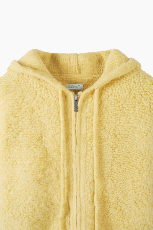 https://img.benettonmall.com/PARTS/KB/26F/BAKCE6661YE_MB_D4.jpg