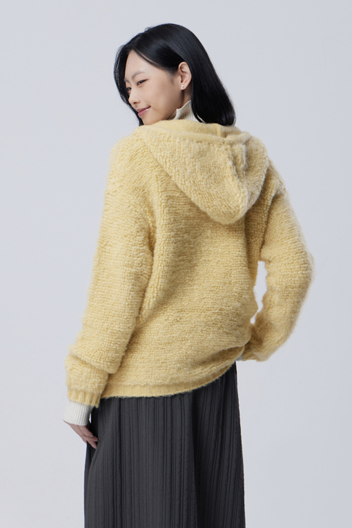 https://img.benettonmall.com/PARTS/KB/26F/BAKCE6661YE_MB_M1.jpg