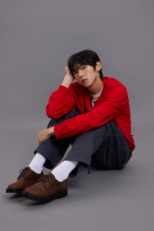 https://img.benettonmall.com/PARTS/KB/26F/BAKCG1661RD_MB_M1.jpg