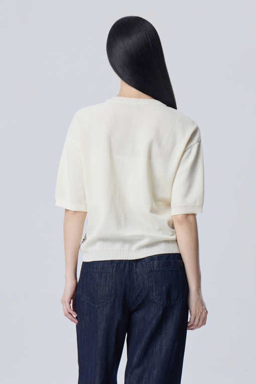 https://img.benettonmall.com/PARTS/KB/26F/BAKP02641IV_MB_D1.jpg?cb=1788777022
