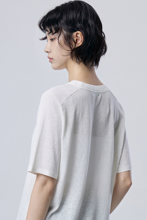 https://img.benettonmall.com/PARTS/KB/26F/BAKP30641WH_MB_D3.jpg?cb=1788777022