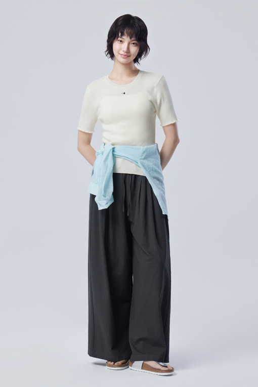 https://img.benettonmall.com/PARTS/KB/26F/BAKP32641IV_MB_D5.jpg?cb=1788777022