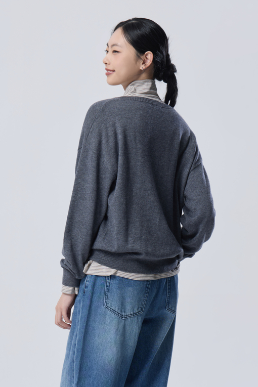 https://img.benettonmall.com/PARTS/KB/26F/BAKP35641GR_MB_M1.jpg?cb=1788777022