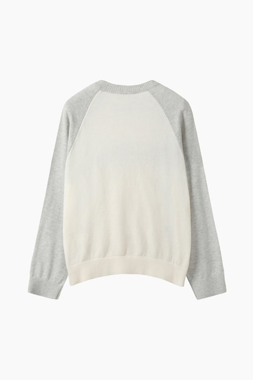 https://img.benettonmall.com/PARTS/KB/26F/BAKP37641IV_MB_D1.jpg