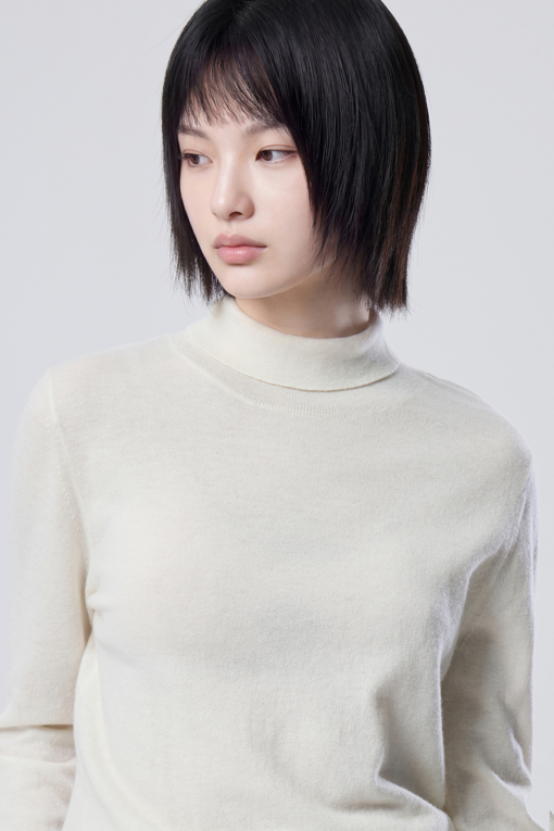 https://img.benettonmall.com/PARTS/KB/26F/BAKP50661IV_MB_M2.jpg?cb=1788777022