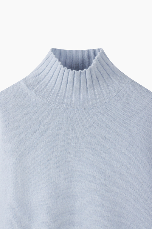 https://img.benettonmall.com/PARTS/KB/26F/BAKP73661SB_MB_D2.jpg