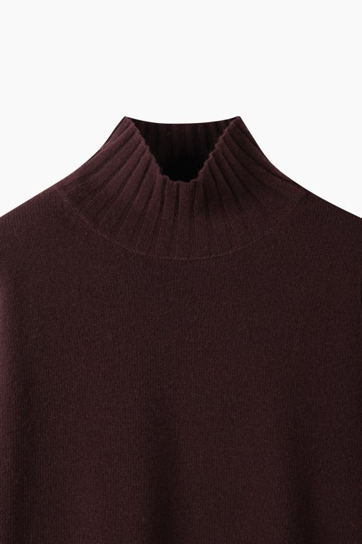 https://img.benettonmall.com/PARTS/KB/26F/BAKP73661WI_MB_D2.jpg