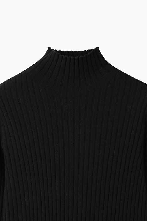 https://img.benettonmall.com/PARTS/KB/26F/BAKPE1661BK_MB_D2.jpg