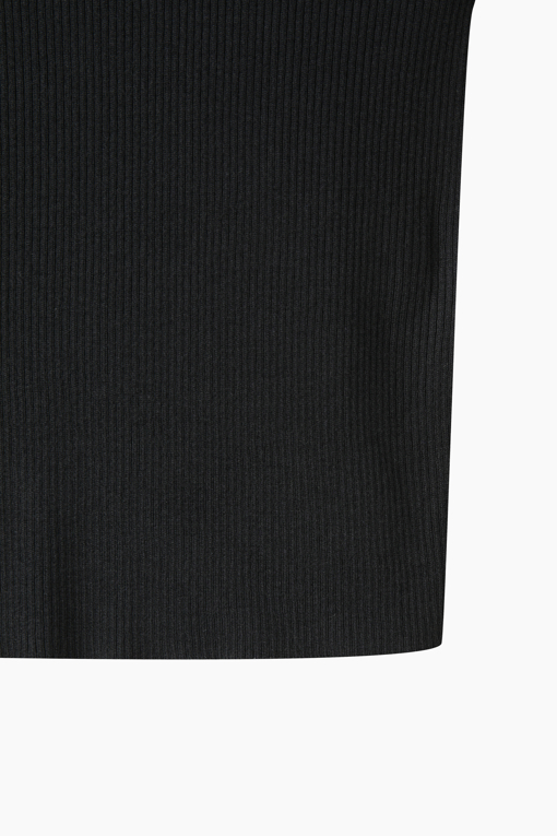 https://img.benettonmall.com/PARTS/KB/26F/BAKPE2661BK_MB_D4.jpg