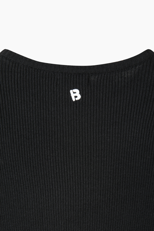 https://img.benettonmall.com/PARTS/KB/26F/BAKPE2661BK_MB_D5.jpg