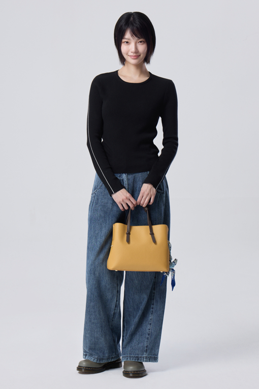 https://img.benettonmall.com/PARTS/KB/26F/BAKPE2661BK_MB_M5.jpg?cb=1788777022
