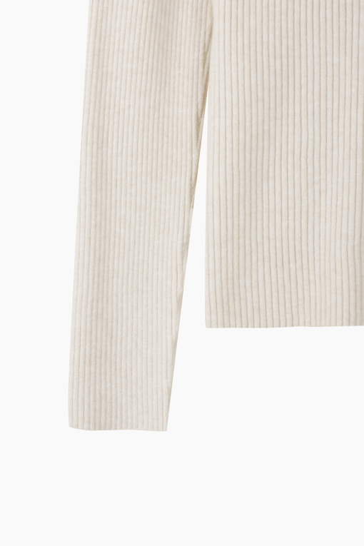 https://img.benettonmall.com/PARTS/KB/26F/BAKPE3661IV_MB_D3.jpg