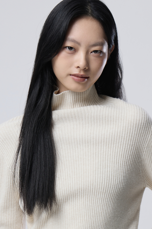 https://img.benettonmall.com/PARTS/KB/26F/BAKPE3661IV_MB_M2.jpg