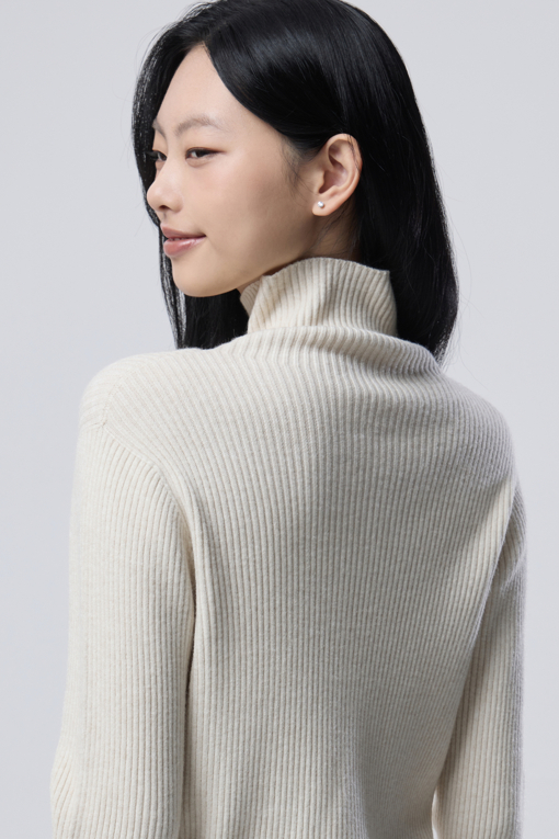 https://img.benettonmall.com/PARTS/KB/26F/BAKPE3661IV_MB_M3.jpg