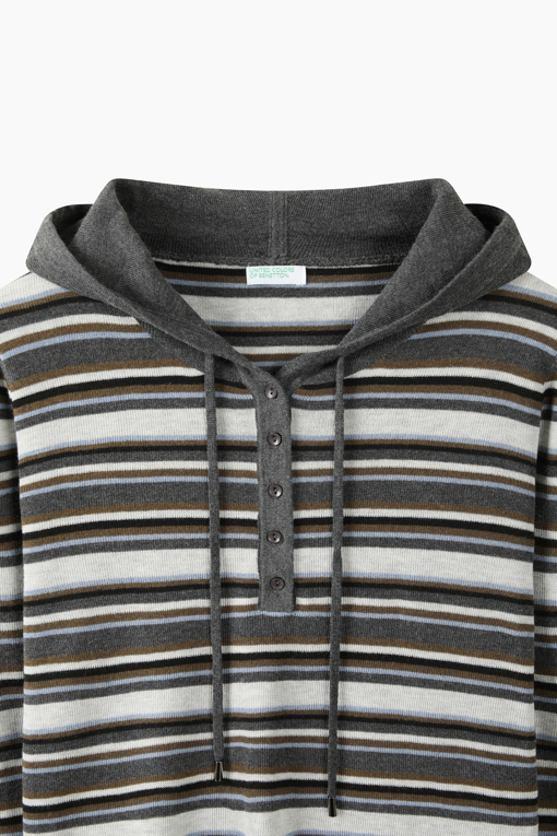 https://img.benettonmall.com/PARTS/KB/26F/BAKPE4661DG_MB_D2.jpg