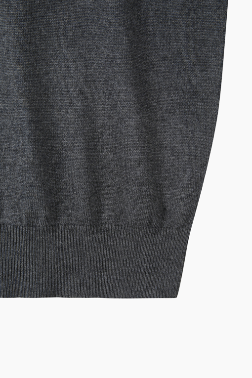 https://img.benettonmall.com/PARTS/KB/26F/BAKPF4661DG_MB_D4.jpg