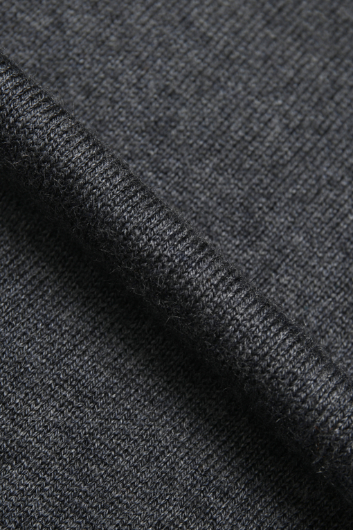 https://img.benettonmall.com/PARTS/KB/26F/BAKPF4661DG_MB_D5.jpg