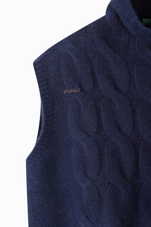 https://img.benettonmall.com/PARTS/KB/26F/BAKV71661NY_MB_D3.jpg