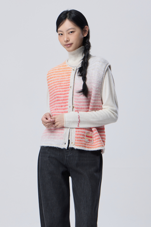 https://img.benettonmall.com/PARTS/KB/26F/BAKVE1661PK_MB_M0.jpg