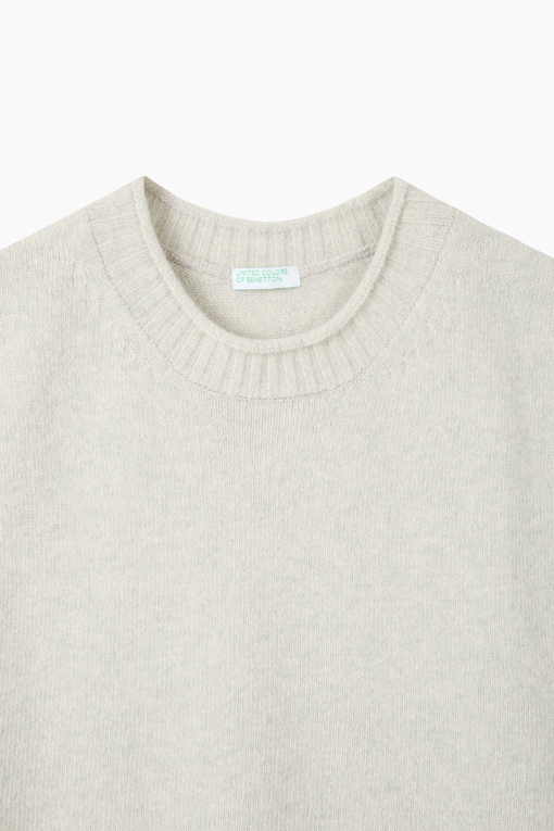 https://img.benettonmall.com/PARTS/KB/26F/BAKVF3661BE_MB_D2.jpg