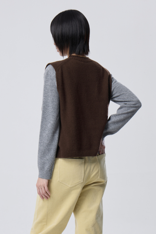 https://img.benettonmall.com/PARTS/KB/26F/BAKVF3661BR_MB_M1.jpg