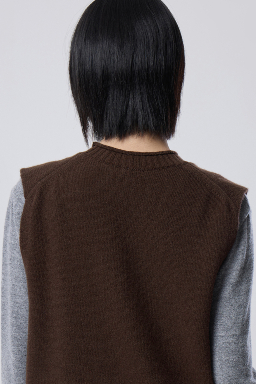 https://img.benettonmall.com/PARTS/KB/26F/BAKVF3661BR_MB_M3.jpg