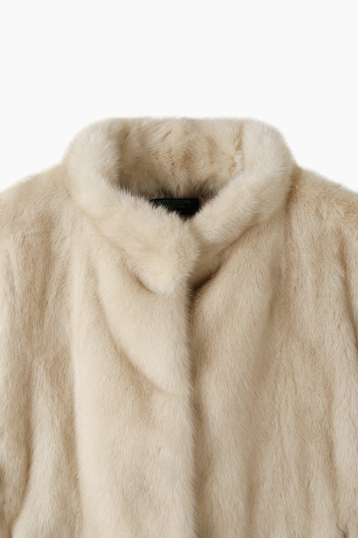 https://img.benettonmall.com/PARTS/KB/26F/BALE50661BG_MB_D2.jpg