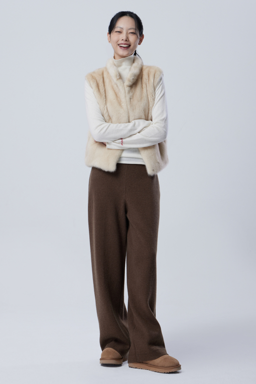 https://img.benettonmall.com/PARTS/KB/26F/BALE50661BG_MB_M5.jpg