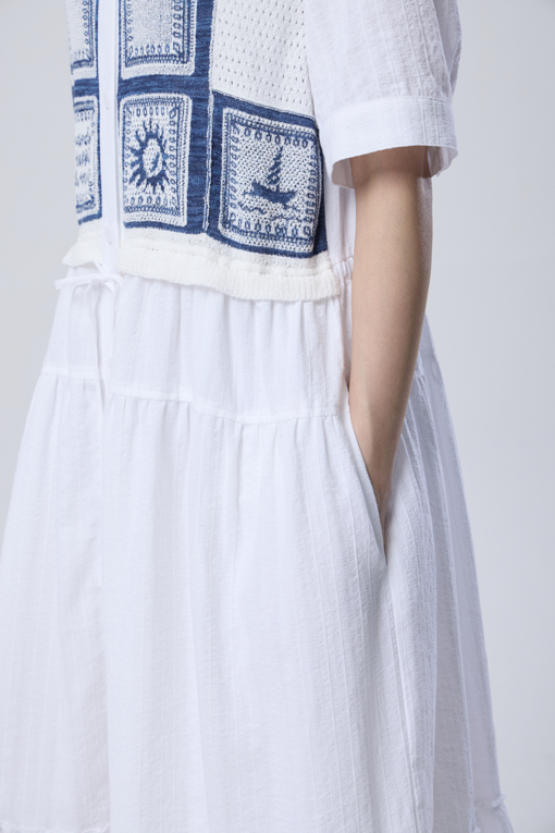 https://img.benettonmall.com/PARTS/KB/26F/BAOP01641WH_MB_D4.jpg?cb=1788777022