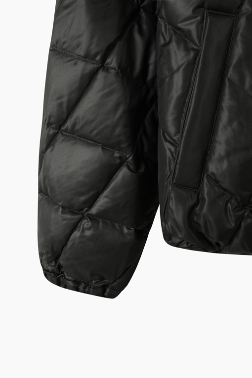https://img.benettonmall.com/PARTS/KB/26F/BAPD52661BK_MB_D3.jpg