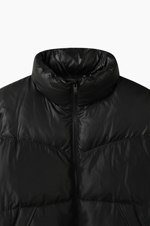 https://img.benettonmall.com/PARTS/KB/26F/BAPD70661BK_MB_D2.jpg?cb=1792514719