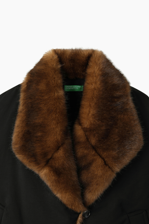 https://img.benettonmall.com/PARTS/KB/26F/BAPD72661BK_MB_D2.jpg