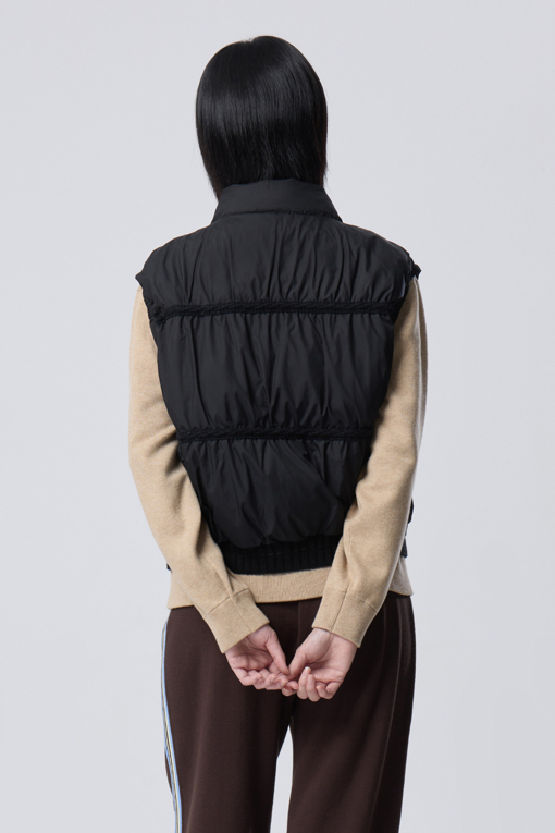 https://img.benettonmall.com/PARTS/KB/26F/BAPD73661BK_MB_M1.jpg