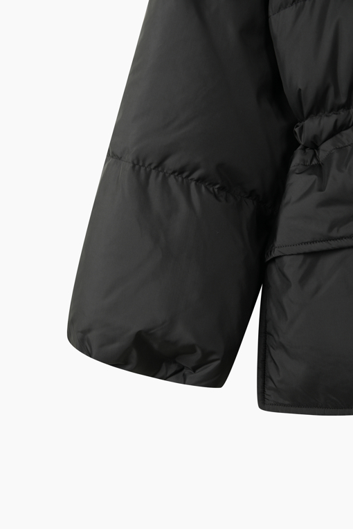 https://img.benettonmall.com/PARTS/KB/26F/BAPD74661BK_MB_D3.jpg